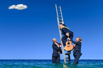 De Kappen Cabaret: Niet Schieten! — theater in Haaksbergen